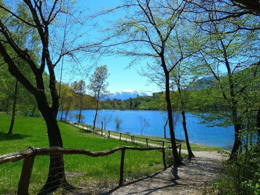 Rustica Sul Lago Tenno Primo Piano Exterior foto